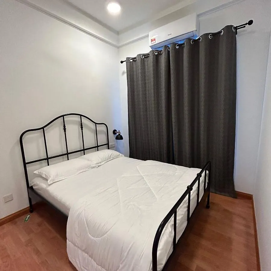 Paradigm Mall 1Br-Poolview-Netflix-Wifi By Jb Relax Homestay Johor Bahru 0*,  Malaysia
