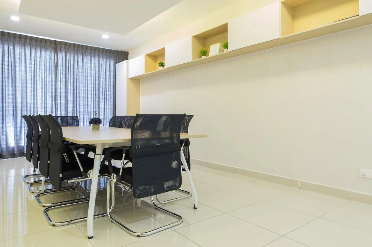 Paradigm Mall 1Br-Poolview-Netflix-Wifi By Jb Relax Homestay Johor Bahru Apartment